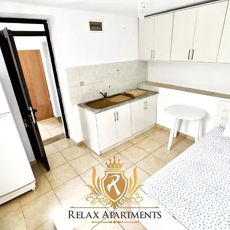 Paradise Palm Beach Apt Incl Wifi Ac Parking Kitchenette Redesigned In July 2025 בית נופש *